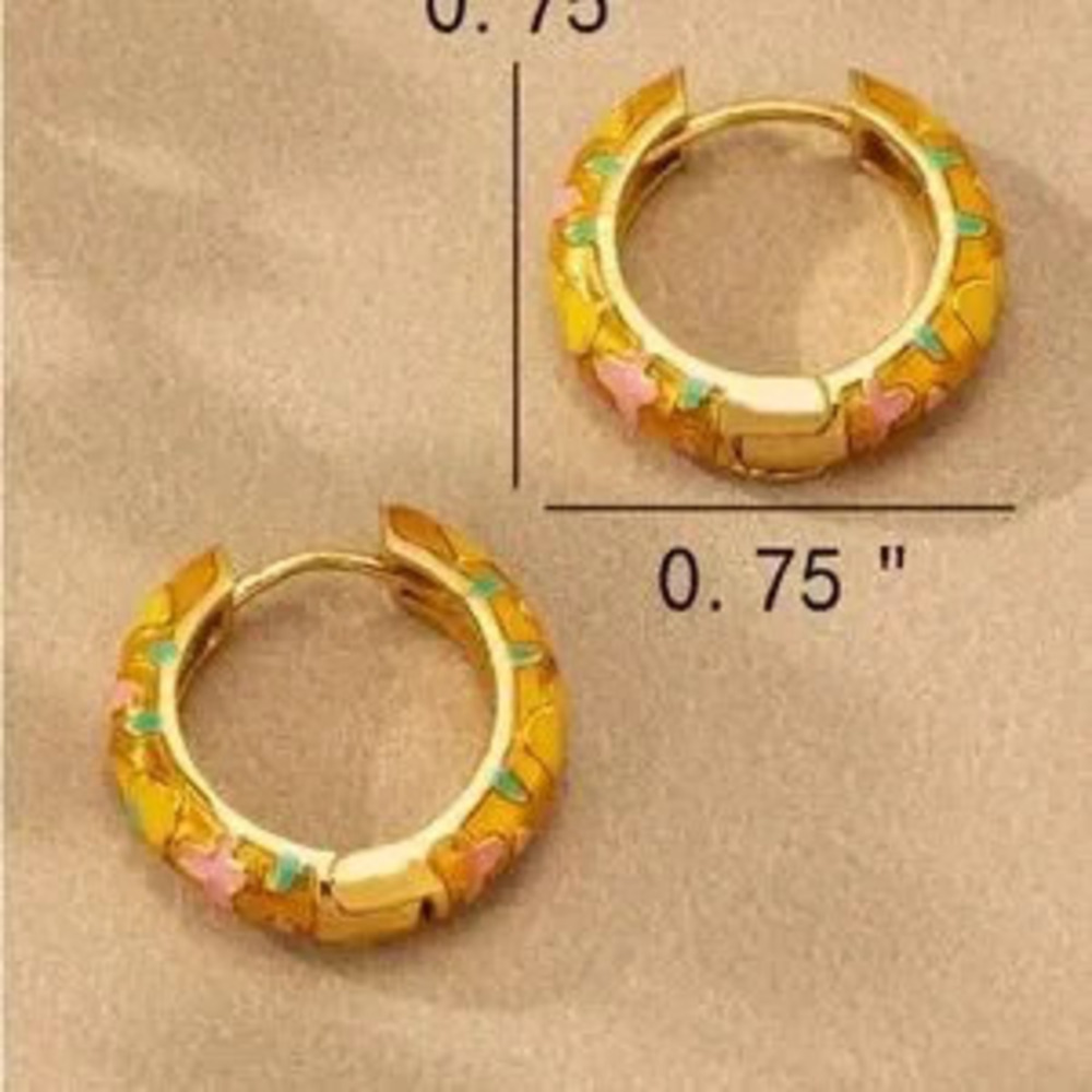 Green Floral Huggies Earrings (9016)